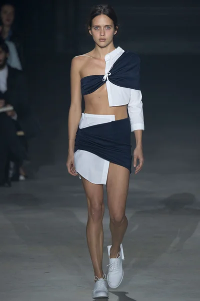 Look 34